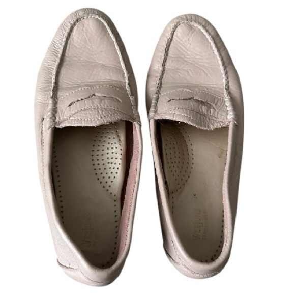 Weejuns Shoes - G.H. Bass Weejuns Soft Blush Pink Leather Penny  classic Loafers - Size 9M